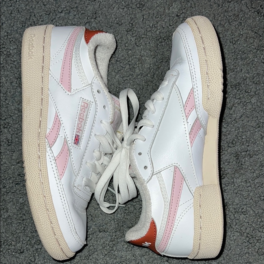 Reebok size 5 women’s